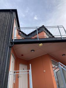 Uma varanda ou terraço em Flotmyrgården Apartment Hotel