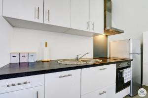 Photo de la galerie de l'établissement Amarena - 37m2 - Boucan Canot, à Saint-Gilles les Bains 8 autres photos