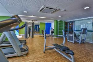 Fitness centrum a/nebo fitness zařízení v ubytování Flat Beach Class Executive