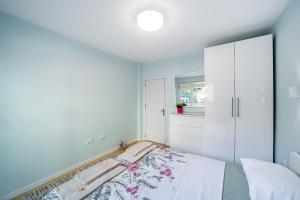 Gallery image of Colibri Central Apartment in Varna City