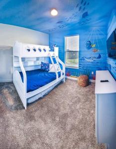 En eller flere senge i et værelse på Marvel Luxury Villa, 6bed 5bath with private pool + 27 billeder