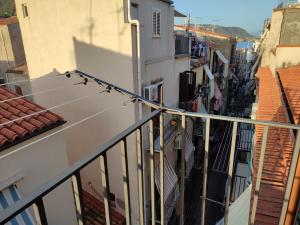 A balcony or terrace at MOLO 78 Case Vacanze