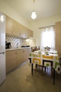 Gallery image of Georgias Apartments in Haraki