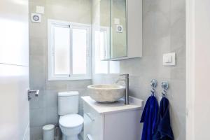 Koupelna v ubytování City Loft - Helles und geräumiges Apartment in Santa Cruz + 14 fotografií