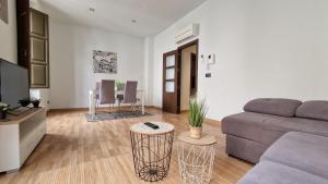 Posezení v ubytování Imeda Apartamentos Escudo del Carmen 19