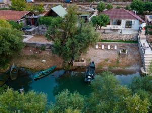 Fotografie z fotogalerie ubytování Luxury House Lotos v destinaci Golubovci