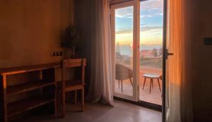 Foto da galeria de Azenhas do Mar Valley House em Sintra