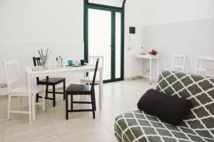 A seating area at Casa Grazia Guest House