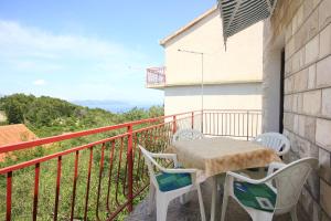 Balkón alebo terasa v ubytovaní Apartments with parking spaces Trpanj, Peljesac - 10083