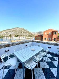 Příroda nedaleko vily + 44 fotografií