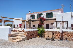 The building in which the holiday home is located
