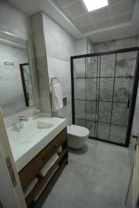 Koupelna v ubytování HaciBayramHotel