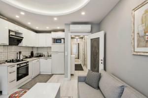 Kuchyň nebo kuchyňský kout v ubytování Taksim Devrim House