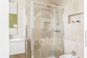 A bathroom at Villa Sabbia Bianca By Cala Salento