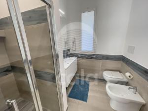 A bathroom at Villa Sabbia Bianca By Cala Salento