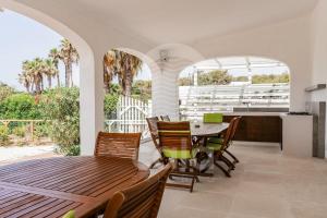 A balcony or terrace at Villa Sabbia Bianca By Cala Salento