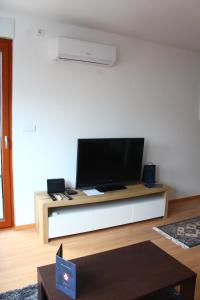 Exceptional Suite TV 또는 엔터테인먼트 센터