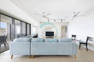 Posezení v ubytování ZEN PARADISE - 2-BR Waterfront Ocean View Retreat