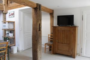 Gîte de l'Abbatiale,3 étoiles, dans une grange du XVIIIème ,1 à 6 personnes的厨房或小厨房