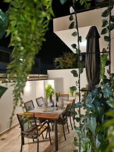 Patio alebo iná vonkajšia časť ubytovania Blue View Zefiros