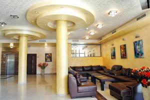 A seating area at Hotel Iris