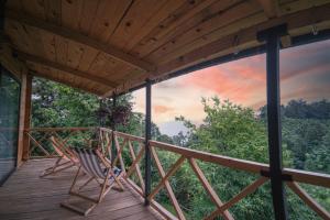 A balcony or terrace at Geophysical Station in Tsikhisdziri