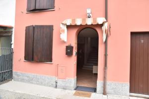 The facade or entrance of Casa Emanuela, Il nostro Nido d'amore