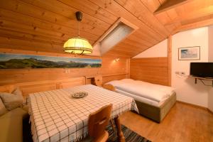 Foto da galeria de Apartment Puciacia - Bauernhof em Santa Cristina in Val Gardena