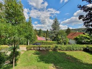 A garden outside Orfűi Kisház