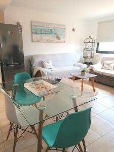 Posezení v ubytování Casa en Cotillo Lagos with Wifi & Netflix