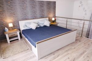 Budapest Hidden Gem at Center next to Gozsdu garden and Synagogue 1074 Budapest, 9 Dob utca ground floor kép - 2
