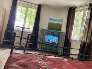 A television and/or entertainment centre at Perschlingtalhof