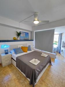 Fotografie z fotogalerie ubytování Renovado, luminoso y confortable loft con piscina v destinaci La Pineda