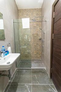 Bilik mandi di Isglo Hotels Ikoyi