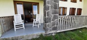 Balkón alebo terasa v ubytovaní Le 108C les matins du sancy