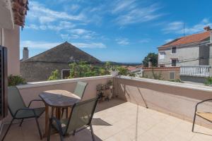 Nespecifikovaný výhled na hory nebo výhled na hory při pohledu z apartmánu