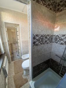 Guest House Tenir Too的一间浴室