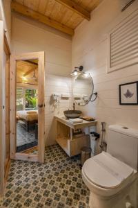 Ένα μπάνιο στο Morii by the sea - Morjim Beach