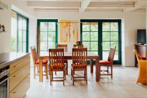 Fotografie z fotogalerie ubytování Exklusiv + nah zur Ostsee 4-Zi./4+2 P. Ferienhaus v destinaci Groß Schwansee