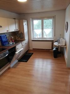 Kuchyň nebo kuchyňský kout v ubytování Ferienwohnung Klosterblick
