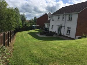 Vườn quanh Luxury home on Sligo road Enniskillen
