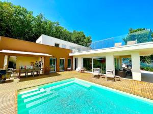The swimming pool at or close to Villa Olympia Pool Sea View Mountains Lake Nature Sleeps 8 Air Conditioning Wi-Fi