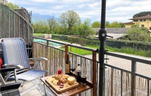 A balcony or terrace at Lovely Apartment In Arpiola-Pianturcano