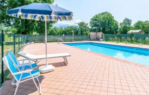 The swimming pool at or close to Lovely Apartment In Arpiola-Pianturcano Még 12 kép