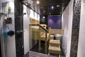 Koupelna v ubytování Majestic Penthouse With Sauna & High-Speed Wi-fi and Parking