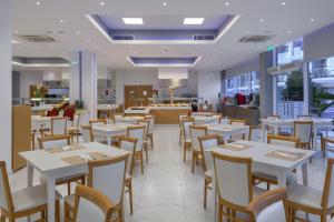Εστιατόριο ή άλλο μέρος για φαγητό στο Oceanis Park Hotel
