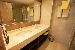 Ένα μπάνιο στο Luxury penthouse, panoramic sea view +8 φωτογραφίες