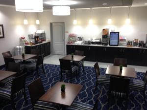 Restaurace v ubytování Hawthorn Extended Stay by Wyndham Midland