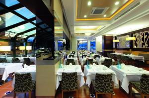 Restaurace v ubytování Cettia Beach Resort