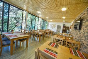 Restaurace v ubytování Madin Eco Hotel